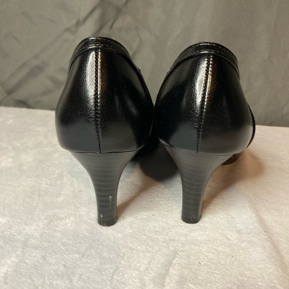 Life Stride Black Heels with Silver Buckle - Picture 7 of 8